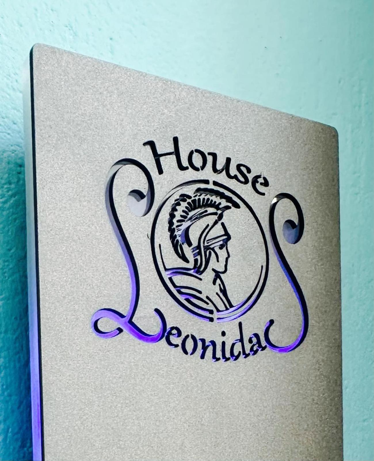 Leonidas House 帕尔加 外观 照片